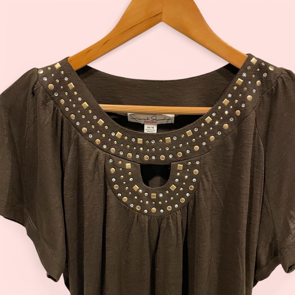 Y2k chocolate brown flowy keyhole studded ruched sides bling bling top